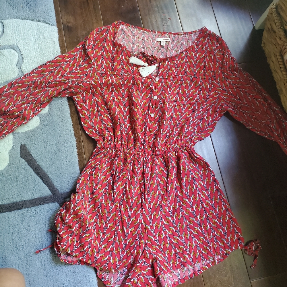 Red patterned romper size 3 women's small by bongo with long sleeves